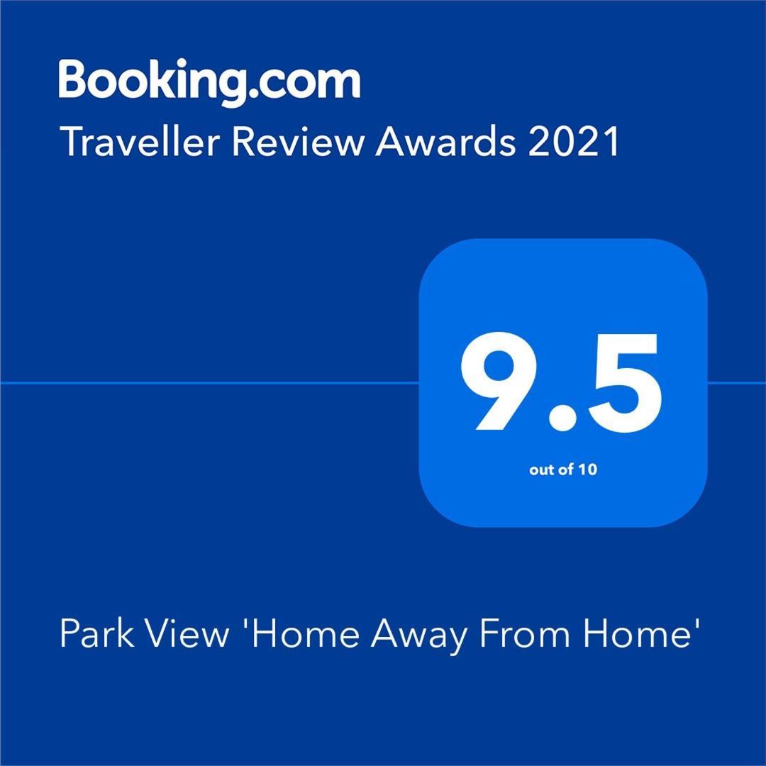 Park View 'Home Away From Home' Feilding Exterior photo