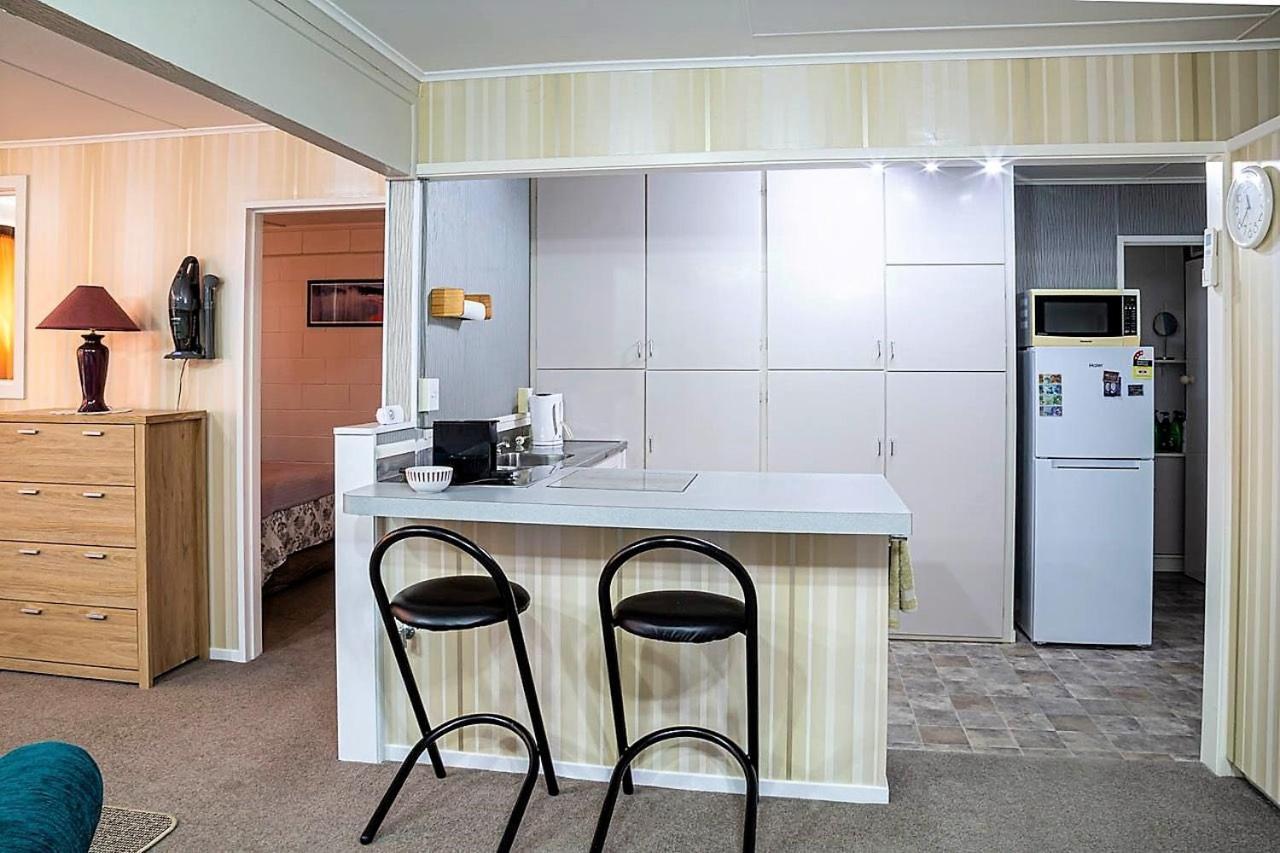 Park View 'Home Away From Home' Feilding Exterior photo